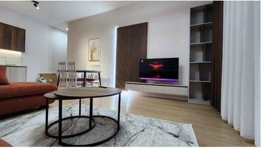 Apartamemt me qera 1+1 te komplekesi DELIJORGJI