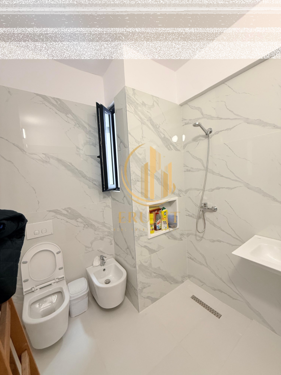 ✨ NUOVA COSTRUZIONE 2025 Appartamento 1+1 arredato con gusto in vendita a Lungomare, Vlora ✨