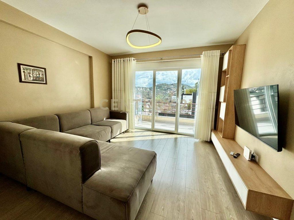 APARTMENT FOR SALE IN THE FZ COMPLEX IN DRY LAKE 2+1+2
