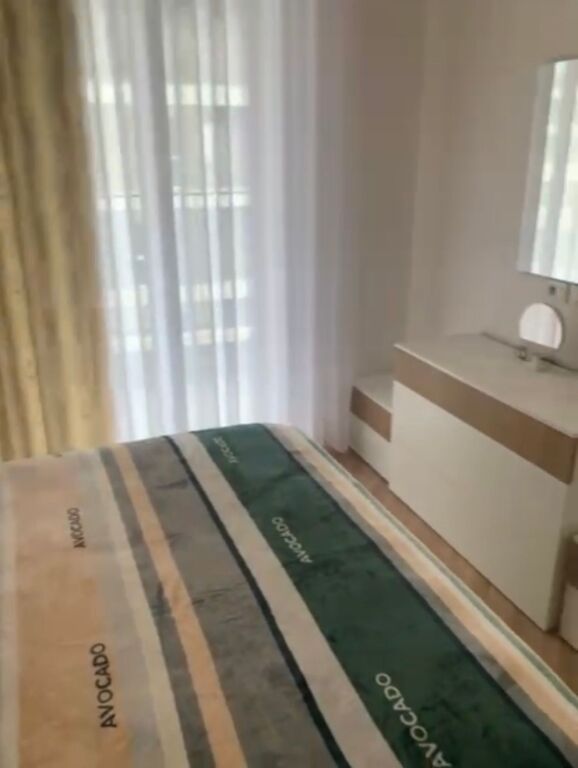 1+1,i mobiluar te univers city,ne proces hipotekimi,82.600 euro