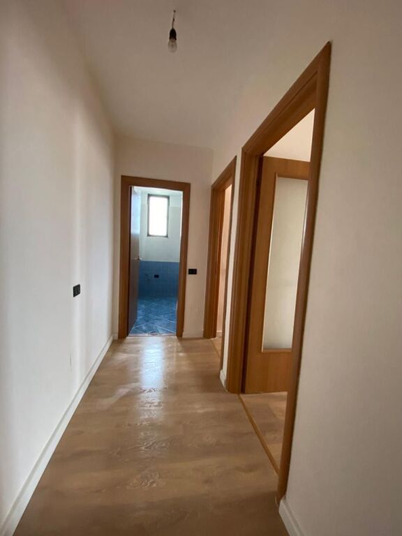 IN VENDITA APPARTAMENTO 1+1 82 M2, VICINO A MARKATA DURRES 114000 EURIO