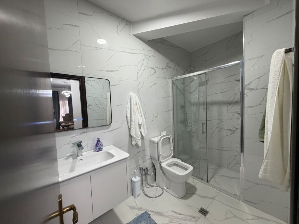 Qera, Apartament 2+1, Astir, Tirane, 580€