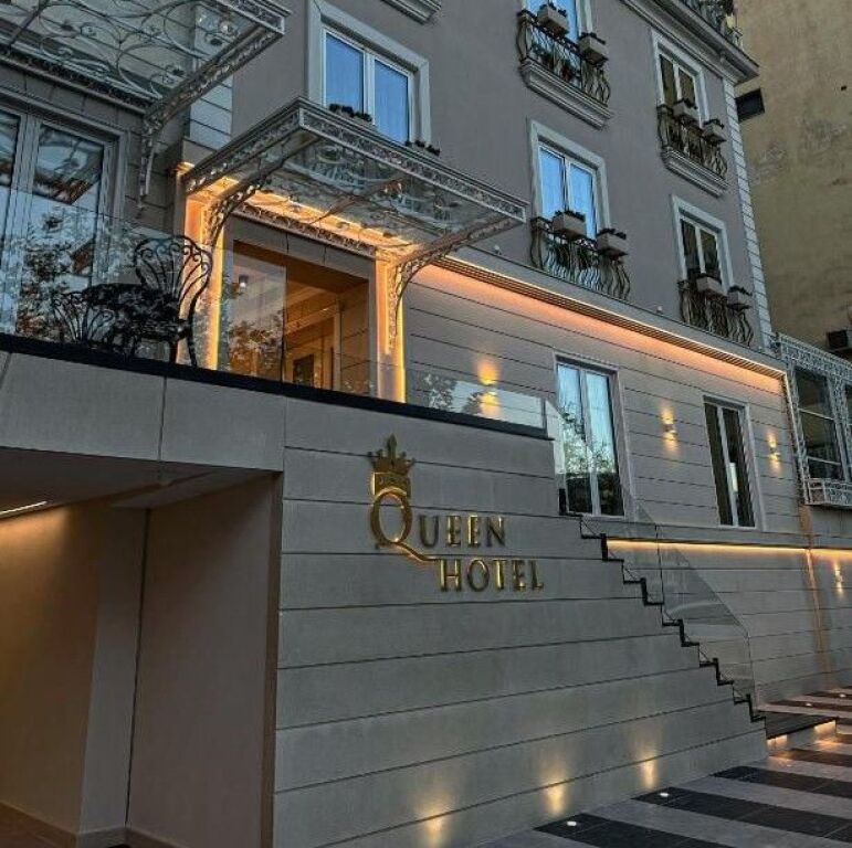 🏡 SHITET APARTAMENT 2+1 — Mbikalimi i Kristalit (pranë Hotel Queen)