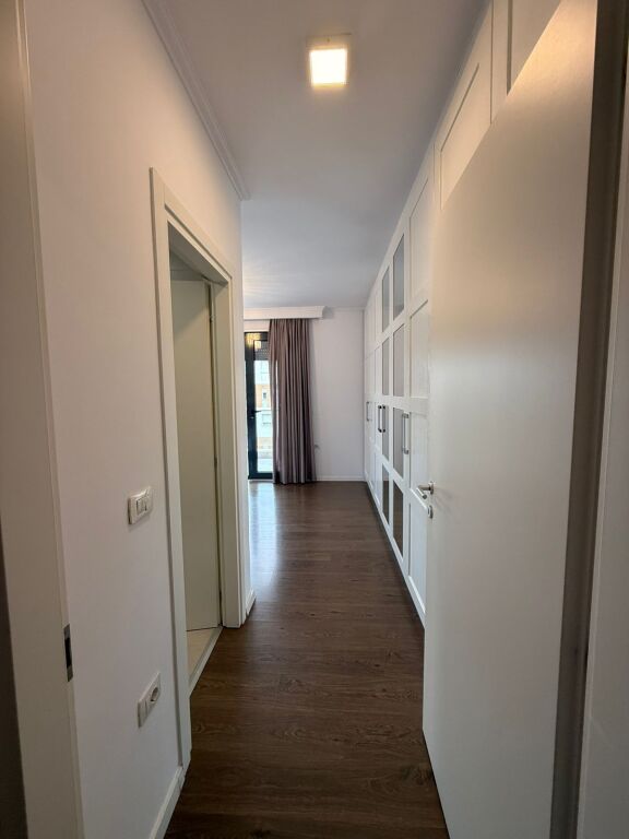 Exclusive, 21 Dhjetori, Old Park! We offer for rent a 2+1+2 Apartment at "Rezidenca Alba"!