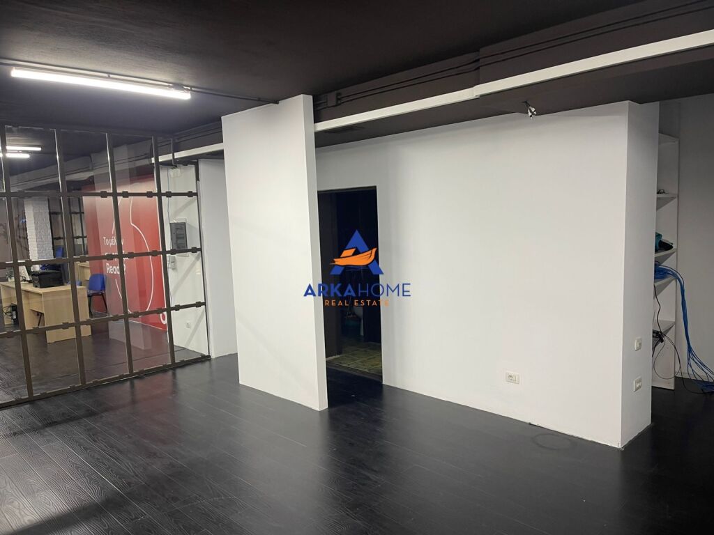 BUSINESS PREMISES FOR RENT 350M2 "AT WILLSON SQUARE" 4000 EURO