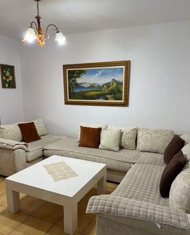 For rent Apartment 1+1, Oxhaku near the United School 400 thousand lek