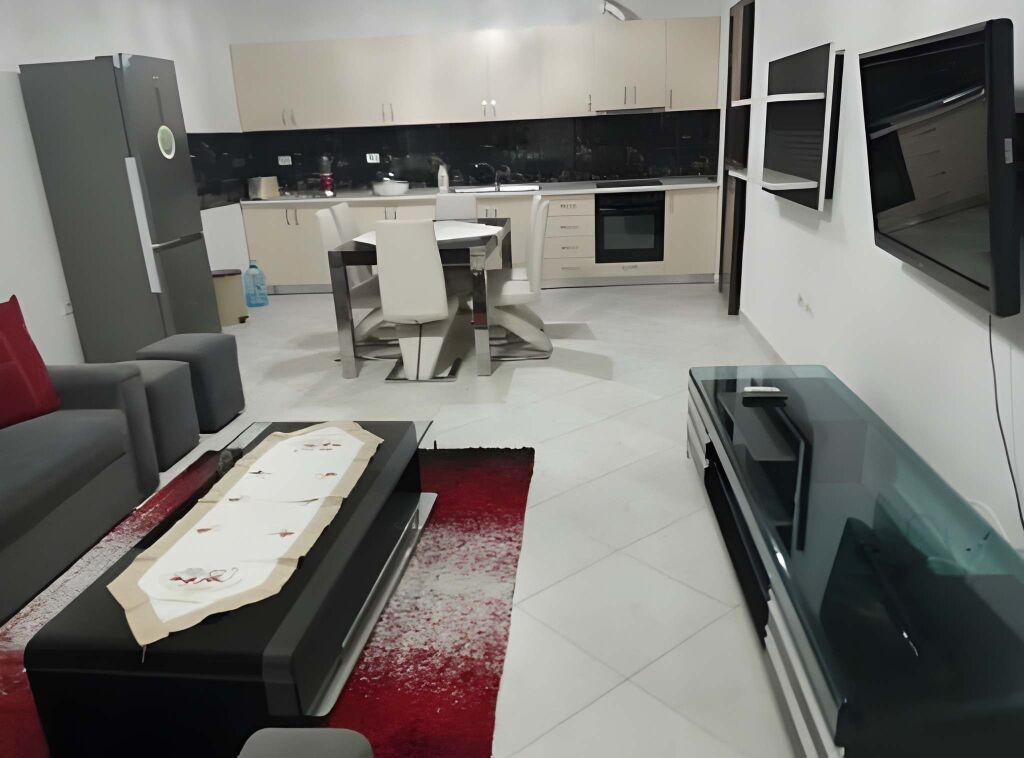 Jepet me Qera – Apartament 2+1 në Yzberisht !