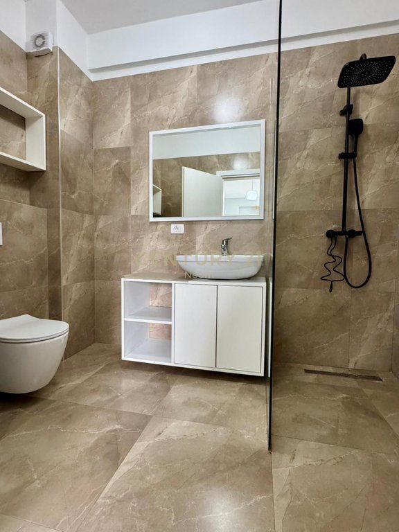 APARTMENT FOR SALE IN THE FZ COMPLEX IN DRY LAKE 2+1+2
