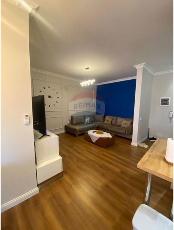 APARTAMENT 2+1 PER QIRA TE RR.DIBRES PRANE KOMPLEKSIT HALILI.