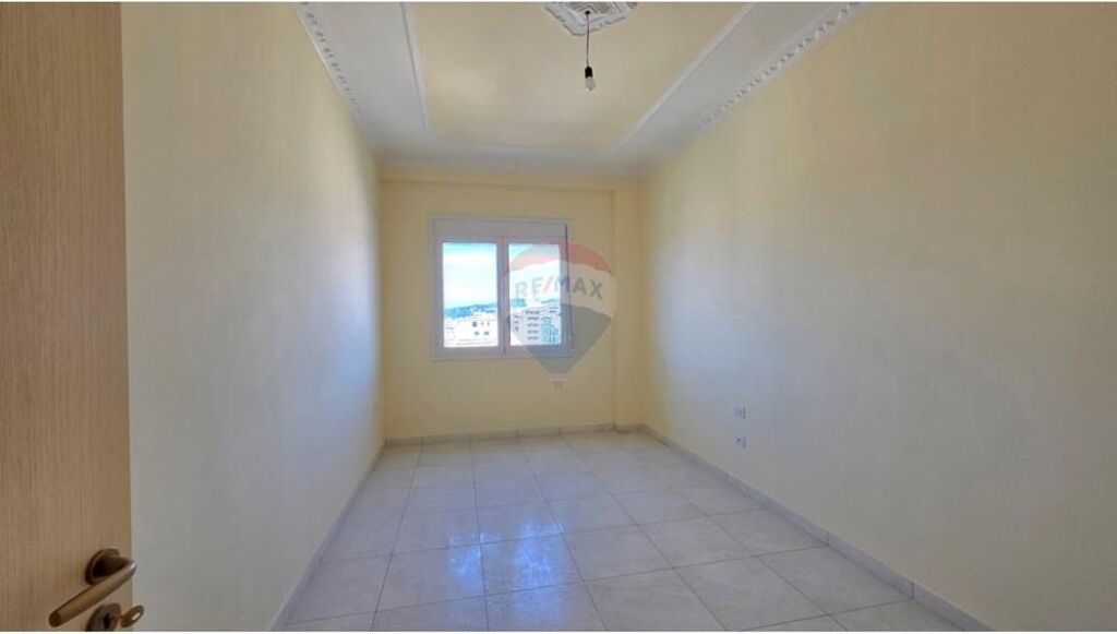 🏡 Appartamento 2+1 in Vendita – Via Gjergj Kastrioti (Transballkanike), Vlorë