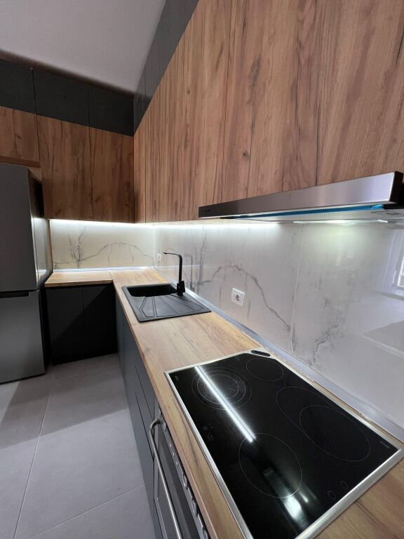 Tek Kompleksi Asl Jepet Me Qira Apartament 1+1 I Mobiluar!