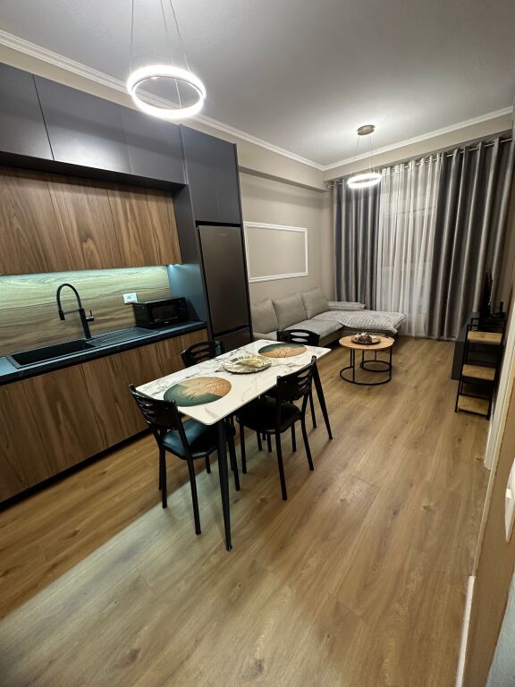 Affittasi Super Appartamento 1+1 Residenza Kadiu Ali Demi