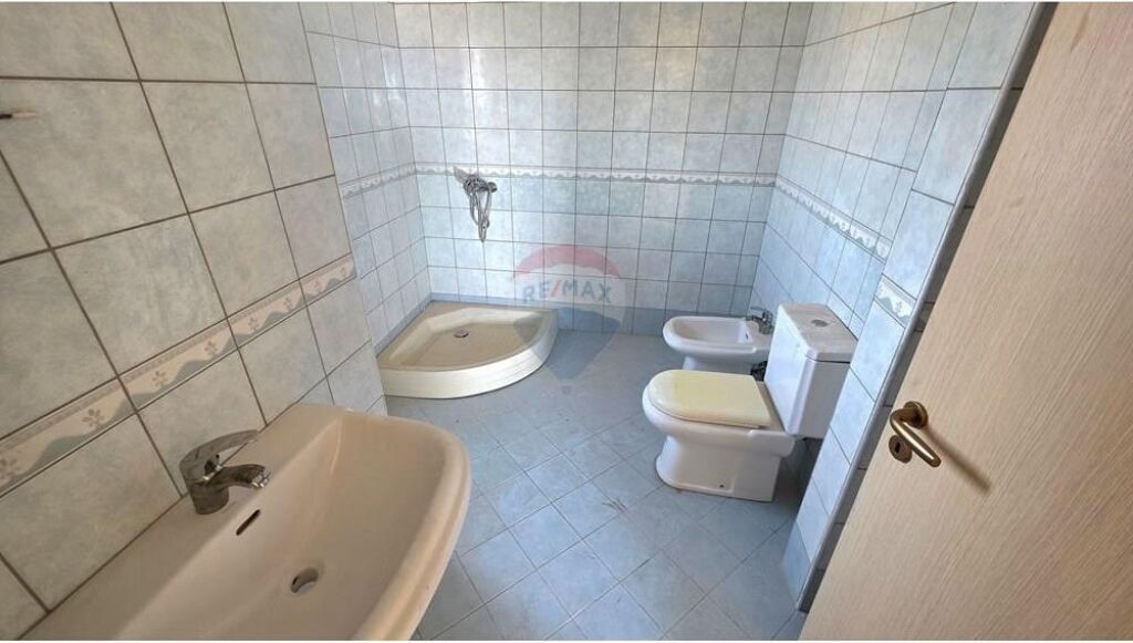 🏡 Appartamento 2+1 in Vendita – Via Gjergj Kastrioti (Transballkanike), Vlorë