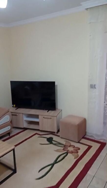 In affitto Appartamento 2+1, Xhamlliku vicino a Rosman Lala (via Qemal Stafa) 600 mila lek