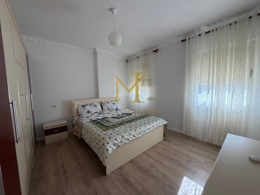 AFFITTASI APPARTAMENTO 1+1 IN SPIAGGIA FERROVIARIA, DURRES !!