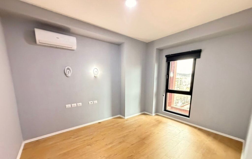 2+1 Apartment For Rent on Kavaja Street, Tirana - 1000€ | 110 m²