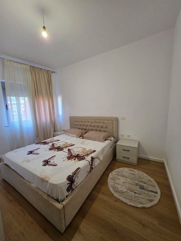 Affitto, Appartamento 1+1, Fresk, Tirana.