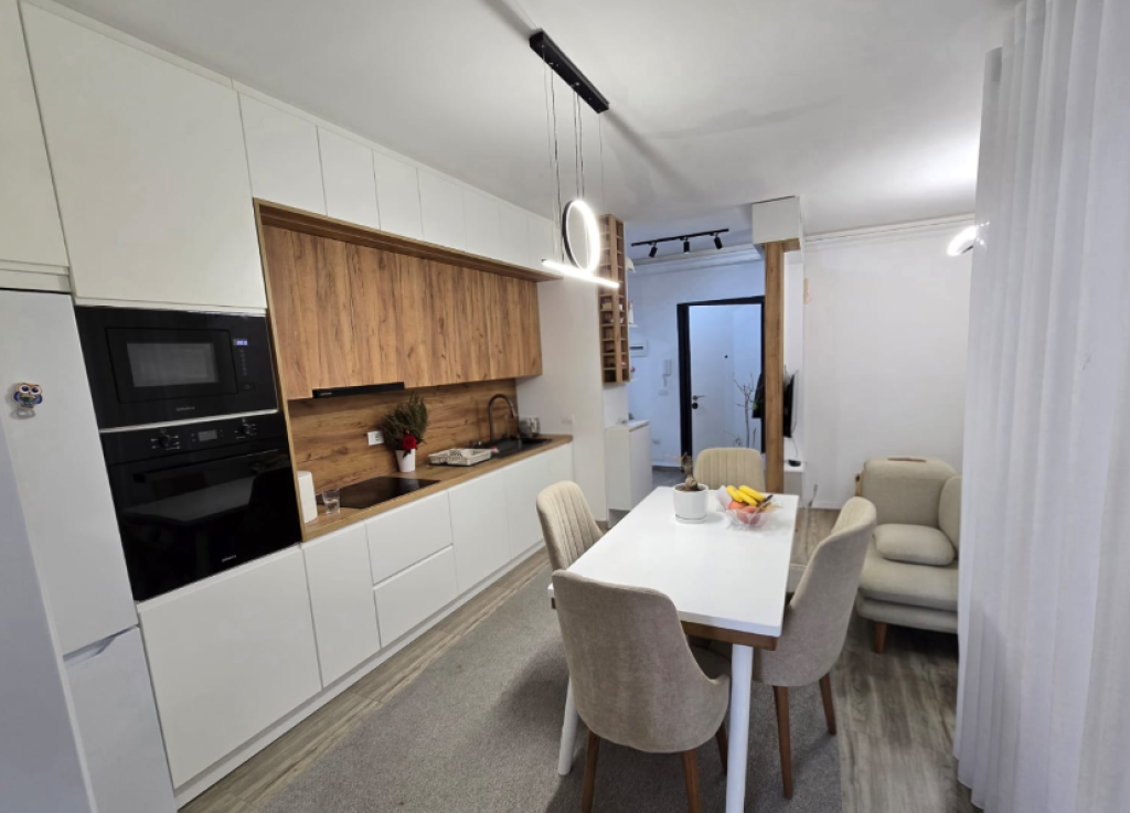 🏡 Shitet Apartament 1+1 tek Golden Park 3