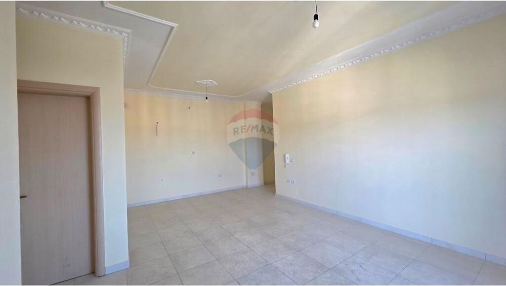 🏡 Apartment 1+1 for Sale – Gjergj Kastrioti Street (Transballkanike), Vlora