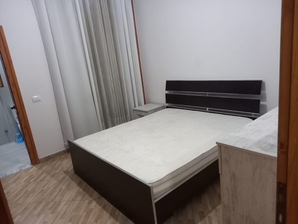 Appartamento in affitto 1+1 di fronte a Villa L ad Astir!
