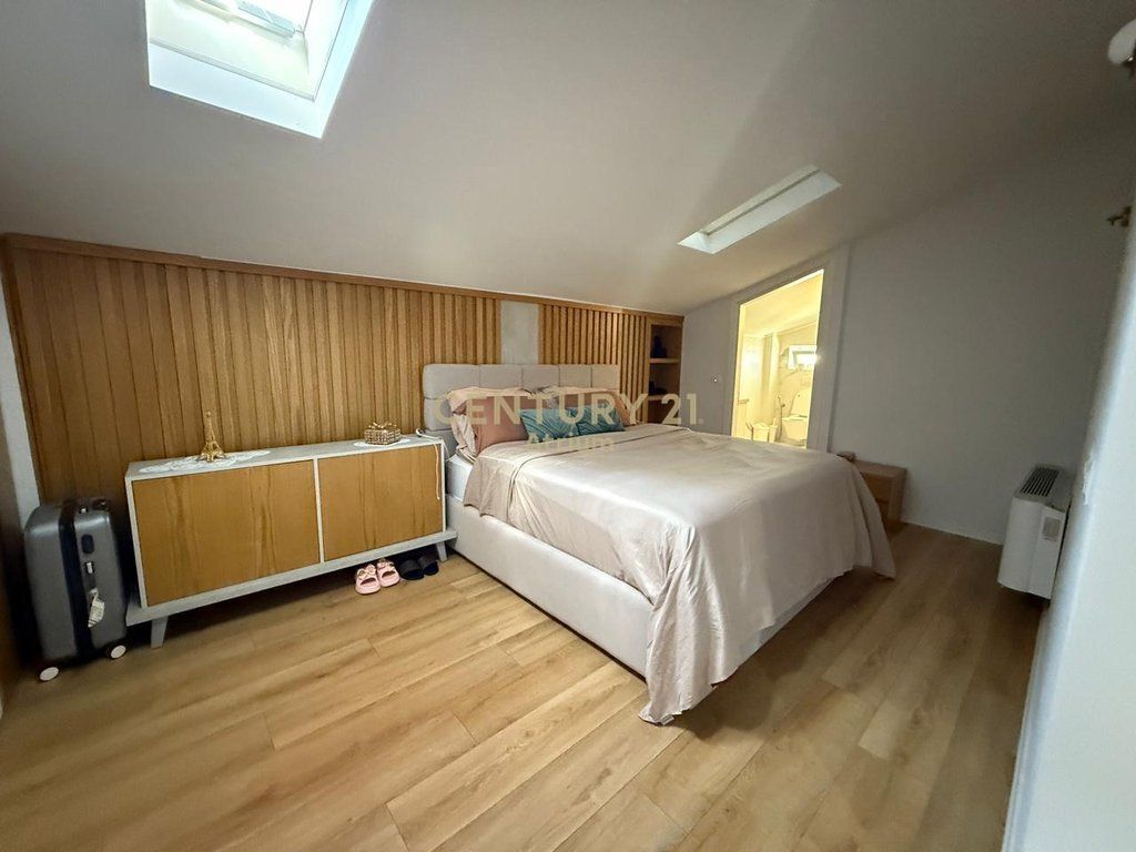 AFFITTASI APPARTAMENTO 3+1+2+VERANDA+3 POSTI AUTO! 1.900 € /Mese
