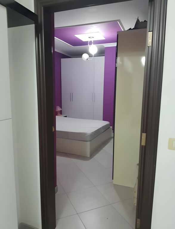 Jepet me Qera – Apartament 2+1 në Yzberisht !