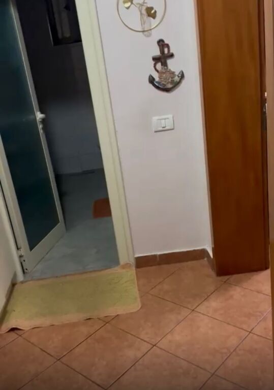 Shiten apartament 2+1 te rruga Sami Frasheri