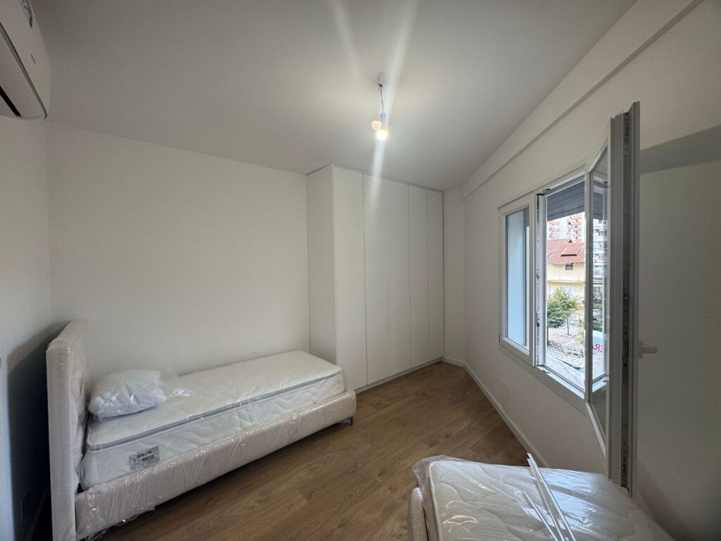 Apartment 2+1 for rent in Vlore, at Golden Gym