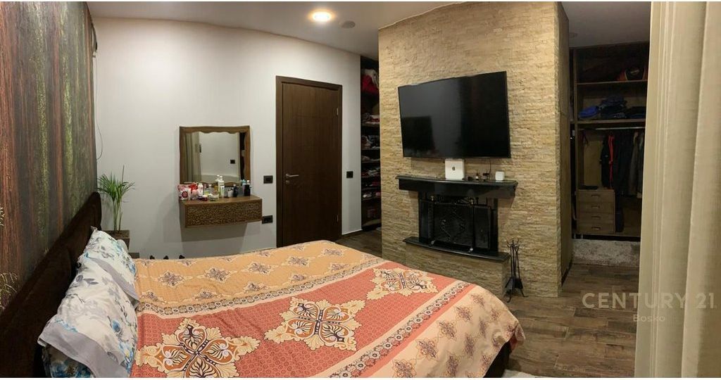 PENTHOUSE IN AFFITTO A YZBERISH