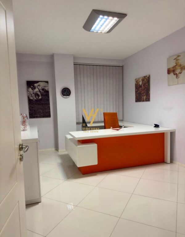 DENTAL CLINIC FOR RENT AT THE ELECTRIC MARKET 800 EURO