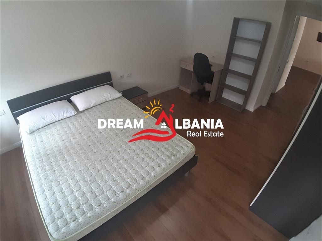 Apartament 2+1 me qera ne zonen e Zogut te Zi tek Ring Center ne Tirane (ID 4221911 )