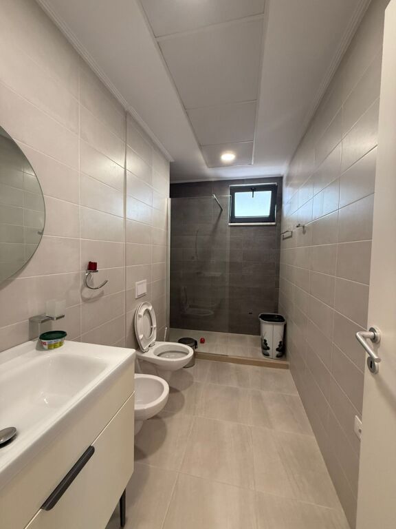 Exclusive, 21 Dhjetori, Old Park! We offer for rent a 2+1+2 Apartment at "Rezidenca Alba"!