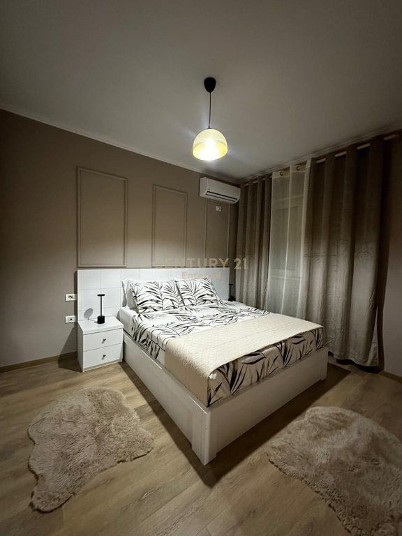 Apartament 2+1 me qira tek Liqeni i Thate