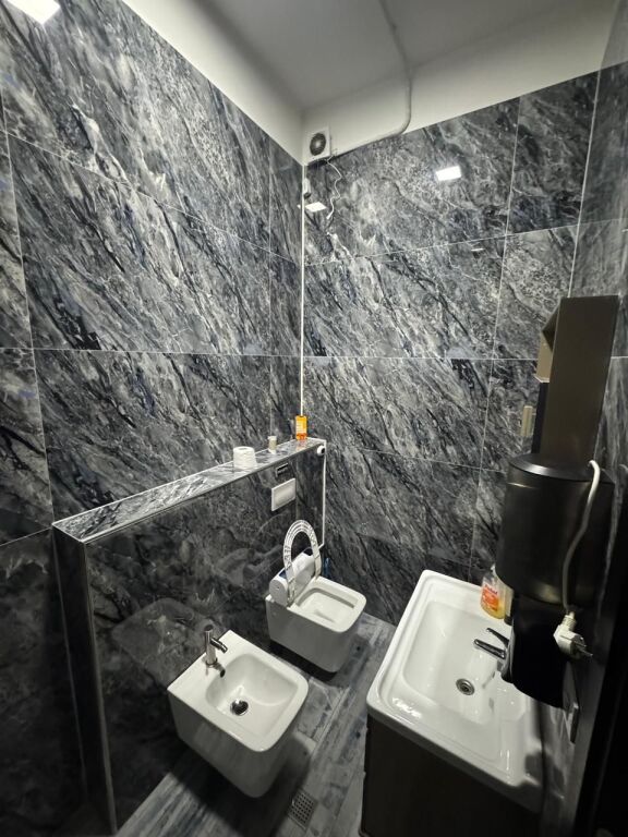 🏢 Ambient Biznesi Ekskluziv me Qira – Lokacion Strategjik