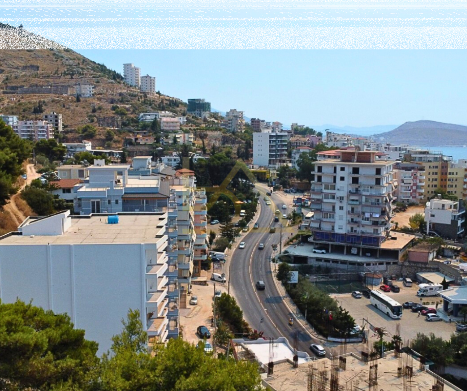 Appartamento con Piscina Privata in Vendita – Sarandë