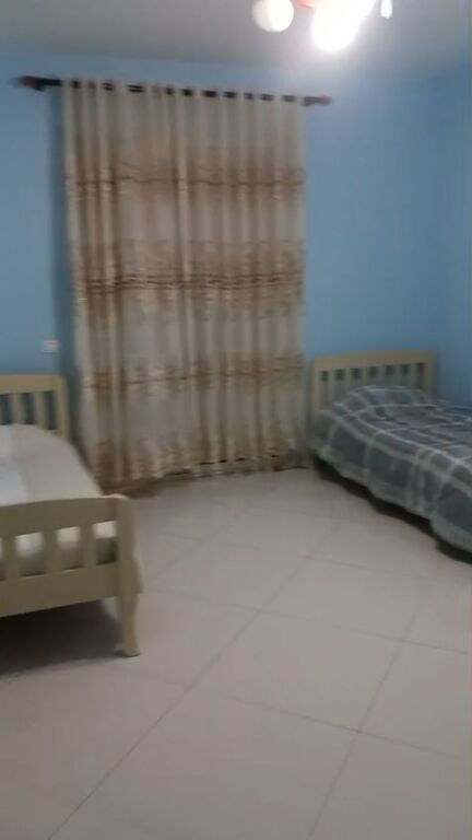 Jepet me qera apartament  2+1 Yzberisht