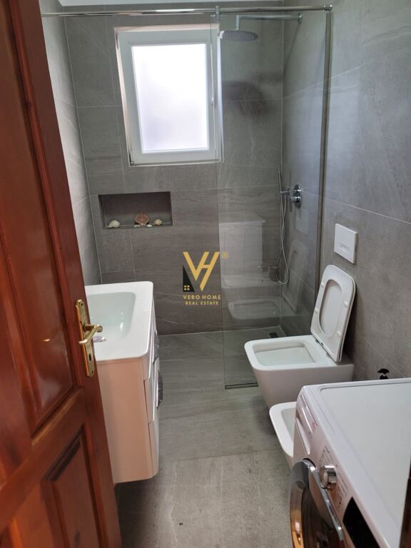JEPET APARTAMENT 2+1+2 ME QIRA NE SAUK 80.000 LEKE