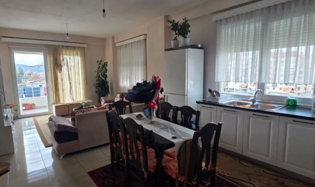 Jepet me qera apartament 2+1+2