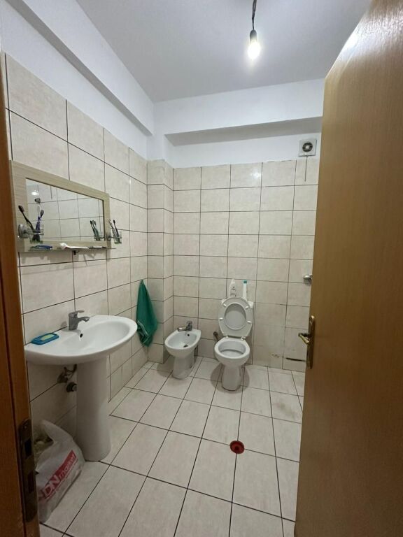 Vendesi Appartamento 2+1+2 - Yzberisht