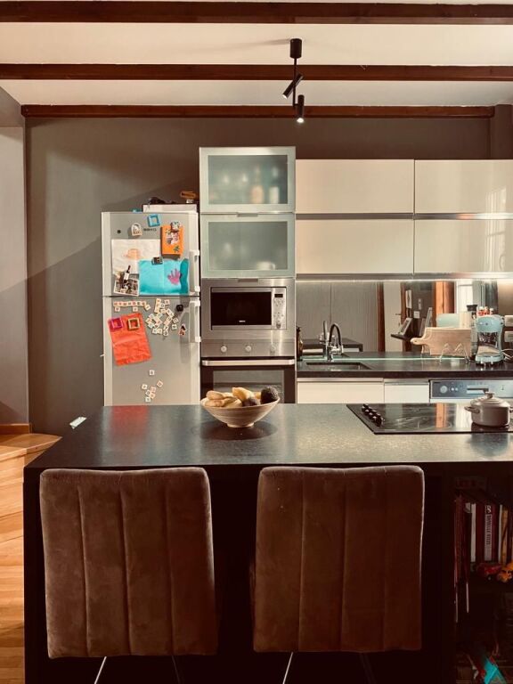 Villa su 3 piani in affitto vicino a Via Elbasan (ID BV22327)​ Tirana
