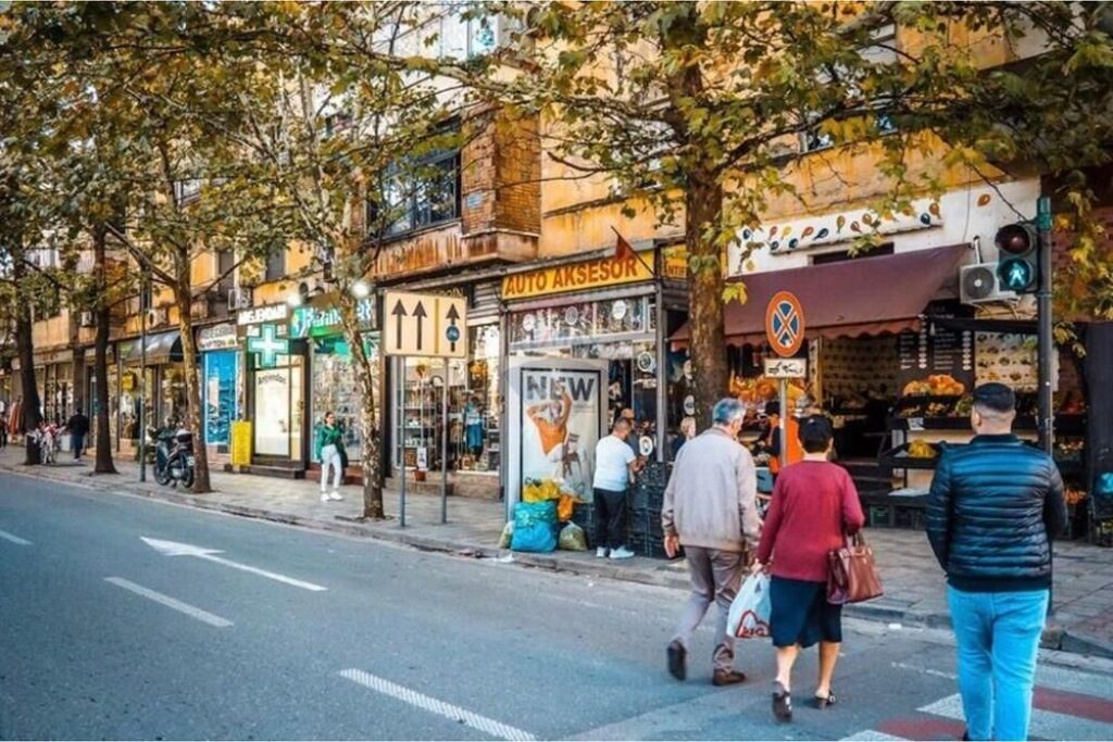 Bar/Cafe - For Rent - Blloku, Tirana