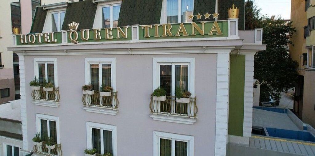 🏡 SHITET APARTAMENT 2+1 — Mbikalimi i Kristalit (pranë Hotel Queen)