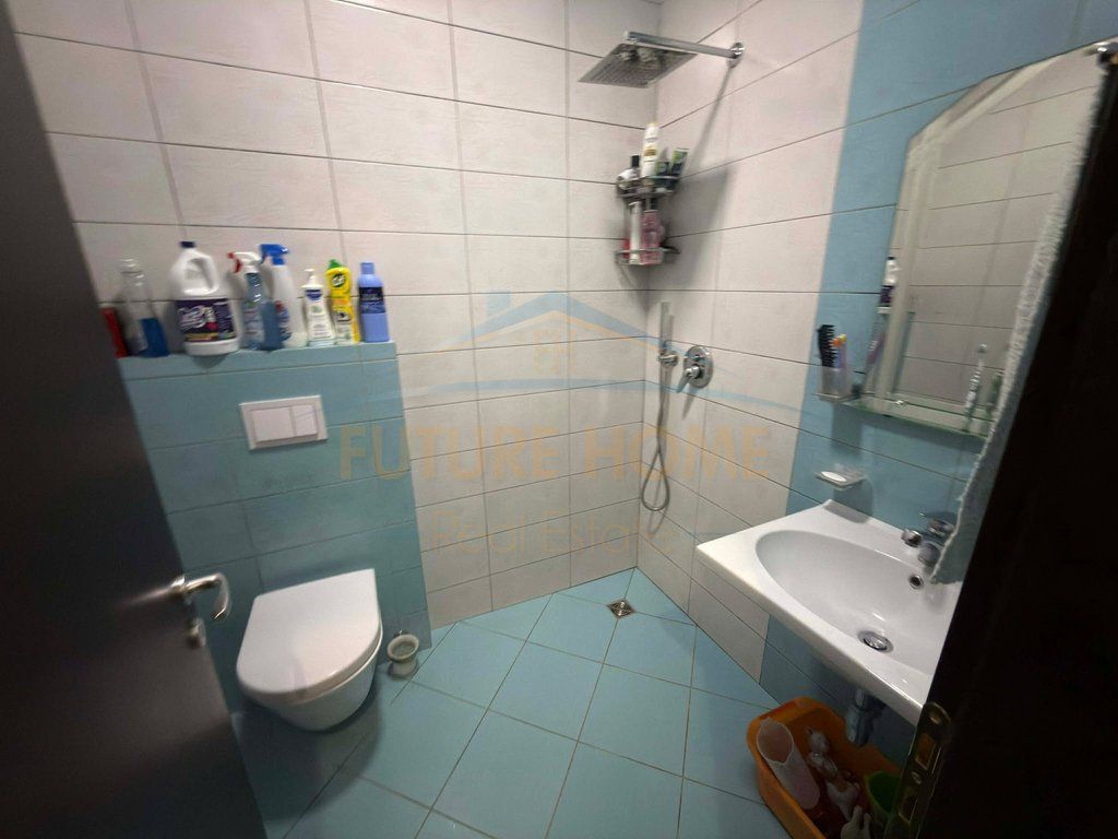 For sale, Apartment 1+1, Unaza e Re