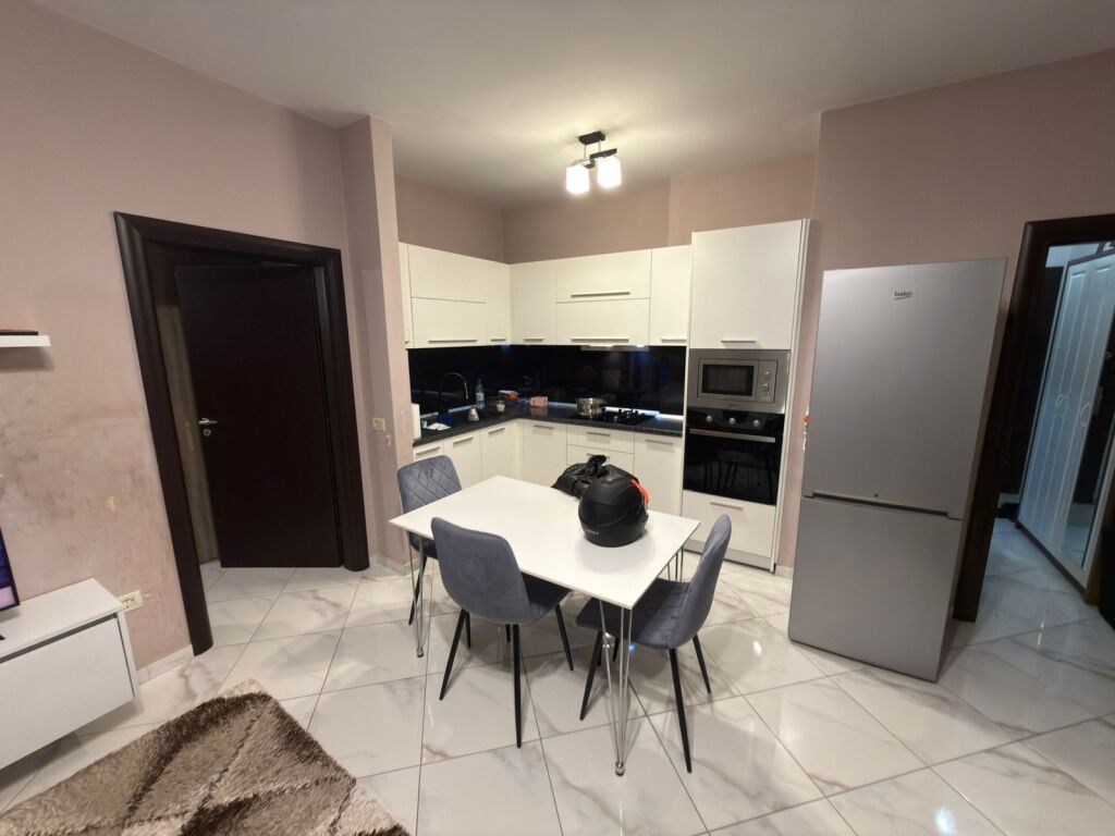 VENDESI APPARTAMENTO 1+1 ASTIR