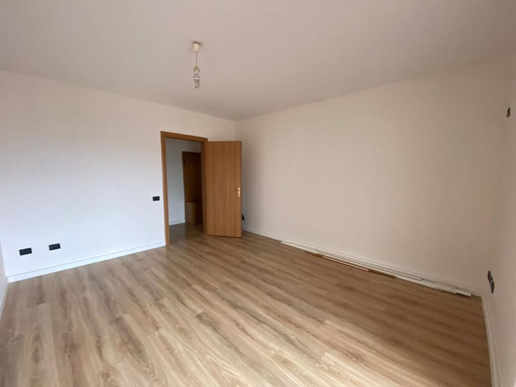 IN VENDITA APPARTAMENTO 1+1 82 M2, VICINO A MARKATA DURRES 114000 EURIO