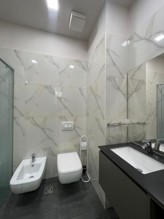 Apartament 1+1  per qira tek Kompleksi Delijorgji