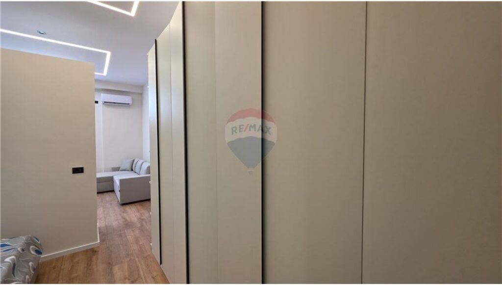 Apartament 1+1 ne shitje vije e pare Lungo Mare, Vlore