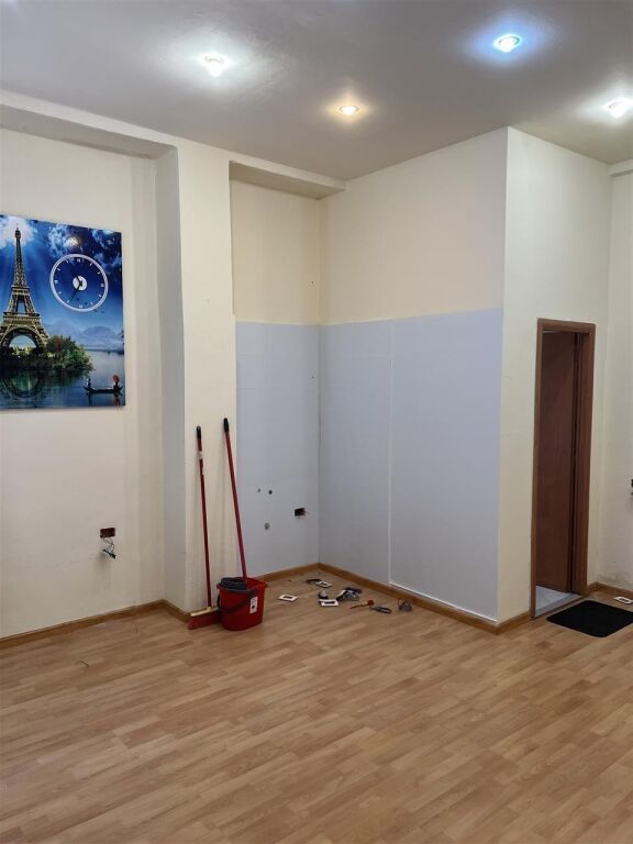 Zyre/Ambient Biznesi Me Qera ne Qender (ID BZ2330) Tirane