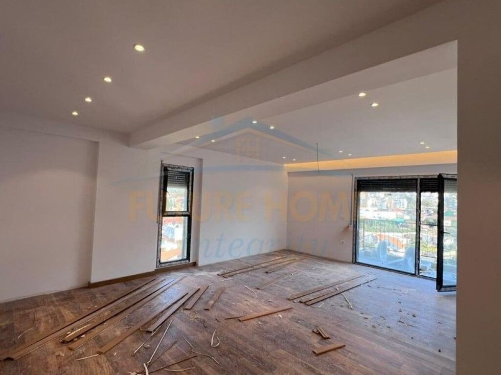 In vendita, Appartamento 2+1, Porcelan, Tirane.