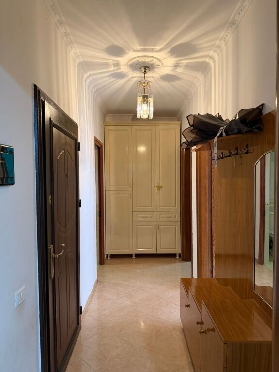 Affitto: Appartamento 2+1  3° piano  📍Astir, palazzo Nela 5  Prezzo: 50.000 leke